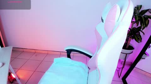 Kali Ka Please help me with your thumbs up its important   dont forget my birthday on October 26 online show from 09-25-25, 12:09