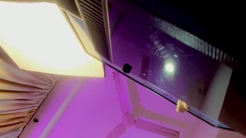 Snapshot of kalimonroee chatting on 12-12-24, 11:40 KaliMonroe online show from 12-12-24, 11:40