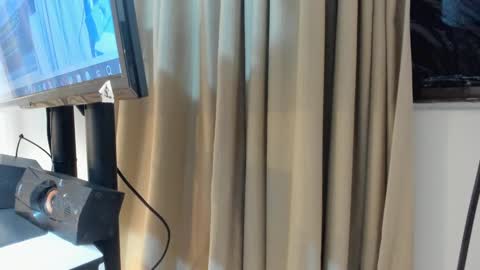 Snapshot of kalimonroee chatting on 01-17-25, 11:38 KaliMonroe online show from 01-17-25, 11:38