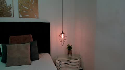 Snapshot of kalimonroee chatting on 02-06-25, 11:43 KaliMonroe online show from 02-06-25, 11:43