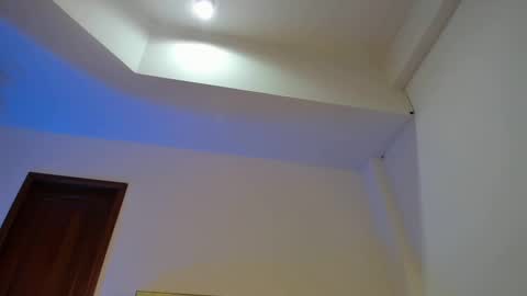 Snapshot of kalimonroee chatting on 02-13-25, 11:39 KaliMonroe online show from 02-13-25, 11:39