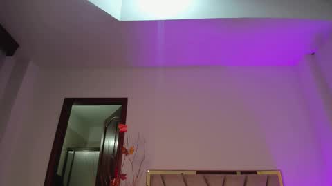 Snapshot of kalimonroee chatting on 02-20-25, 12:04 KaliMonroe online show from 02-20-25, 12:04