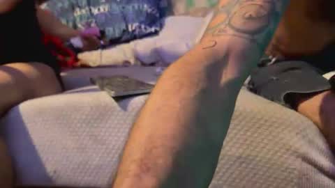 Snapshot of kamikazeozzy_juicylucee chatting on 02-12-26, 07:47 kamikazeozzy_juicylucee online show from 02-12-26, 07:47