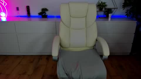 kamilahot25 online show from 10-18-25, 06:52