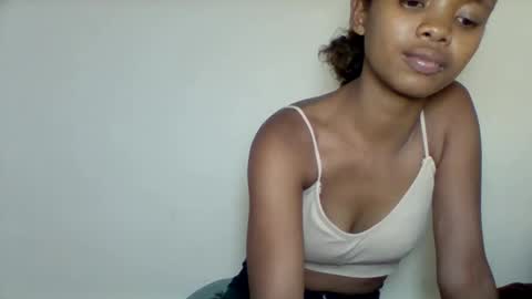 kamillah69 online show from 01-13-26, 05:29