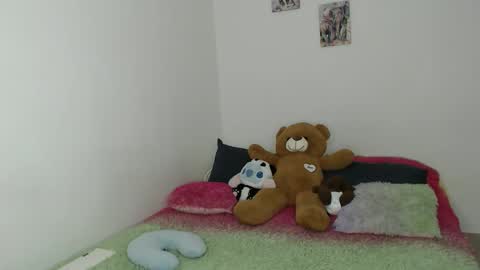 kammy   y   camila online show from 11-04-25, 09:14