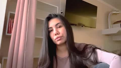 Karina online show from 10-21-25, 01:23