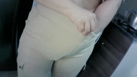 Vanessa and Kevin online show from 02-22-26, 05:44