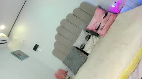 Snapshot of kandymuse_ chatting on 02-23-25, 10:20 my ig ts kandy69 online show from 02-23-25, 10:20