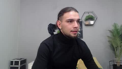 Snapshot of kanehunter chatting on 12-03-25, 10:41 Kane online show from 12-03-25, 10:41