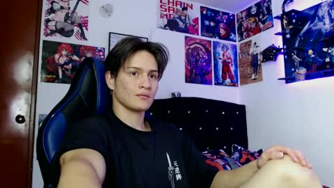 Snapshot of kanekixxxhot chatting on 12-14-24, 08:08 andres online show from 12-14-24, 08:08