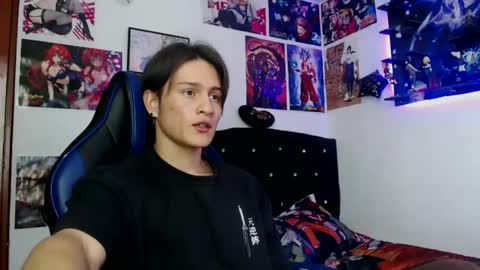 Snapshot of kanekixxxhot chatting on 01-07-25, 08:21 andres online show from 01-07-25, 08:21