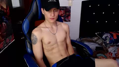 Snapshot of kanekixxxhot chatting on 03-05-25, 07:49 andres online show from 03-05-25, 07:49