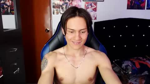 Snapshot of kanekixxxhot chatting on 03-10-25, 08:23 andres online show from 03-10-25, 08:23