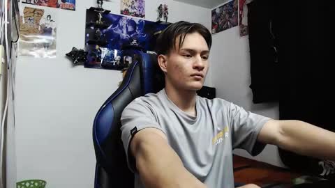 Snapshot of kanekixxxhot chatting on 09-18-25, 03:25 andres online show from 09-18-25, 03:25