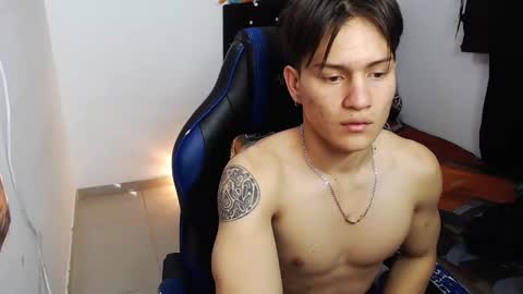 Snapshot of kanekixxxhot chatting on 10-02-25, 12:12 andres online show from 10-02-25, 12:12