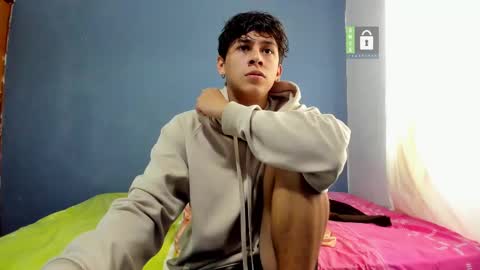 KAN  online show from 02-23-25, 01:32