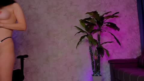 Emma online show from 02-26-25, 01:32