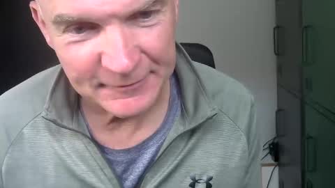 Snapshot of kapitein_rob chatting on 09-30-25, 03:06 Robbie online show from 09-30-25, 03:06