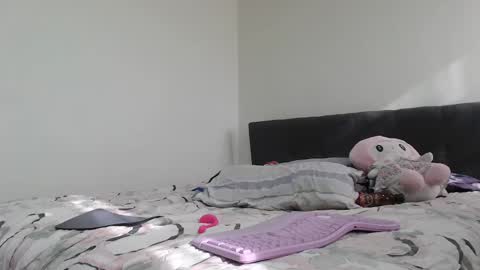 Snapshot of kara__gower chatting on 12-13-24, 08:37 kara online show from 12-13-24, 08:37