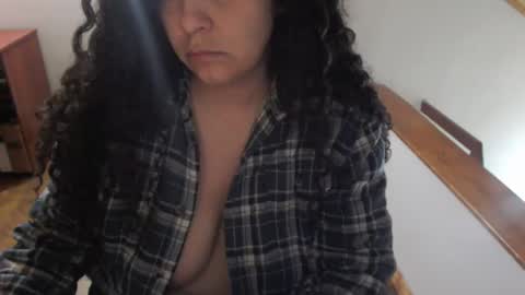 Snapshot of kara__gower chatting on 01-28-25, 02:32 kara online show from 01-28-25, 02:32