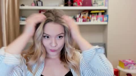 Kara. Off from 15th till 24th of December online show from 03-23-26, 12:03