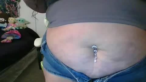 Snapshot of karamelbaby89 chatting on 02-19-26, 12:45 karamelbaby89 online show from 02-19-26, 12:45