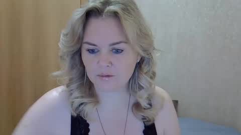 karennelsonx online show from 10-07-25, 08:22