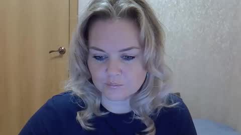 karennelsonx online show from 10-13-25, 07:03