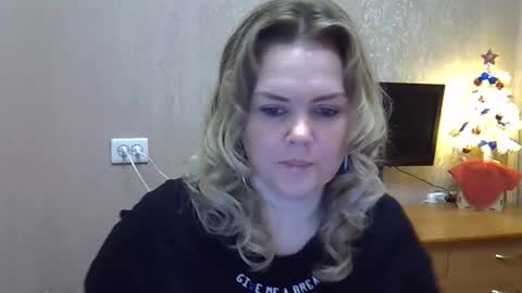 karennelsonx online show from 12-16-25, 11:26