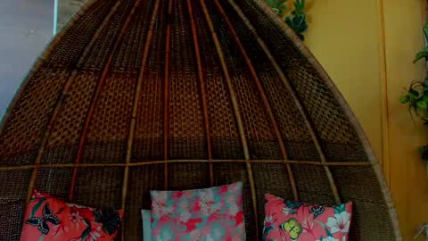 Karen online show from 01-28-25, 08:36