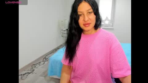 Snapshot of karensvip chatting on 01-13-25, 08:37 KarensVIP online show from 01-13-25, 08:37