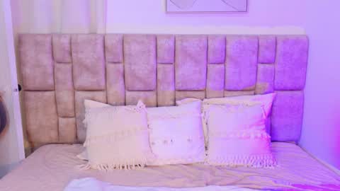 kariina_wong online show from 11-29-25, 07:50