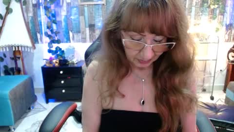 Snapshot of karima_sarabe chatting on 12-17-24, 12:56 karima_sarabe online show from 12-17-24, 12:56