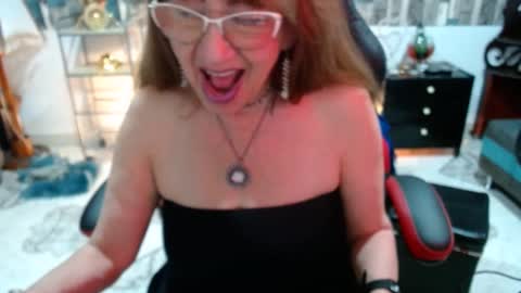 Snapshot of karima_sarabe chatting on 03-11-25, 12:54 karima_sarabe online show from 03-11-25, 12:54