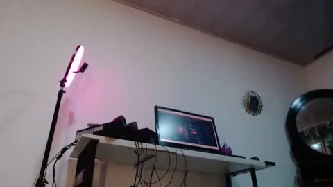 Snapshot of karima_sarabe chatting on 10-24-25, 09:44 karima_sarabe online show from 10-24-25, 09:44