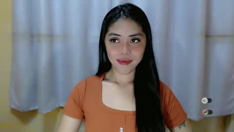 I AM BELLE online show from 01-04-25, 12:16