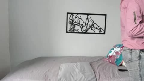 Snapshot of karina_lopez7 chatting on 10-12-25, 02:38 karina_lopez7 online show from 10-12-25, 02:38