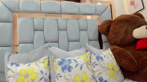 Karina online show from 11-20-25, 12:49