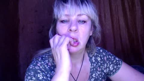 Snapshot of karina_ren chatting on 12-04-24, 08:23 Karina online show from 12-04-24, 08:23