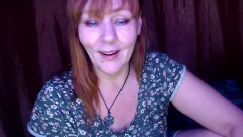 Snapshot of karina_ren chatting on 12-21-24, 06:55 Karina online show from 12-21-24, 06:55