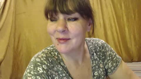 Snapshot of karina_ren chatting on 10-22-25, 01:50 Karina online show from 10-22-25, 01:50