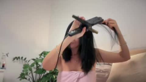 Karina online show from 12-31-24, 08:23