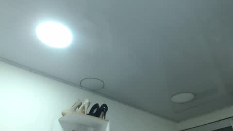 Snapshot of karinbellee chatting on 02-26-25, 10:58 Karin online show from 02-26-25, 10:58