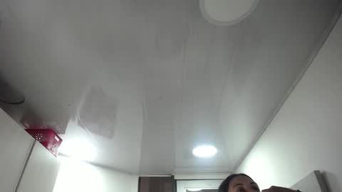 Snapshot of karinbellee chatting on 10-24-25, 12:01 Karin online show from 10-24-25, 12:01