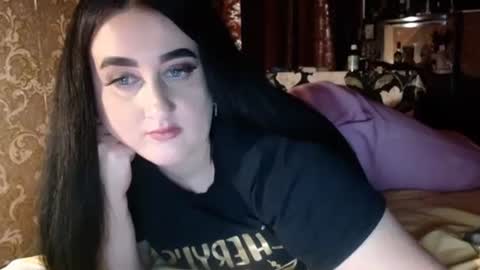 Snapshot of karinkabrunetka2 chatting on 12-15-25, 08:24 karinkabrunetka2 online show from 12-15-25, 08:24