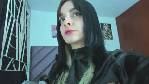 Snapshot of karinna__raven chatting on 02-10-26, 12:37 KARINNA RAVEN online show from 02-10-26, 12:37