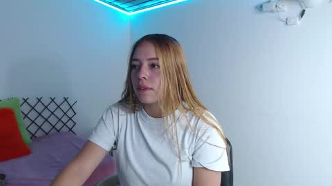 Karla online show from 09-23-25, 01:25