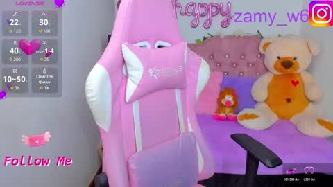 Snapshot of karla_cutee1 chatting on 10-31-25, 07:26 karla online show from 10-31-25, 07:26