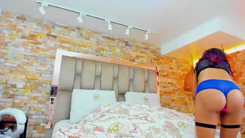 Snapshot of karla_dunn chatting on 01-30-25, 09:47 Karla online show from 01-30-25, 09:47